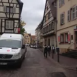 Le Bratzala *